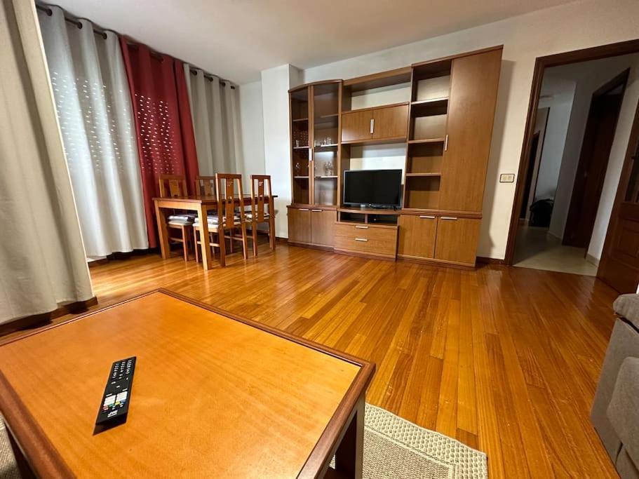 Oktheway Et Suseia Apartment ซาร์เรีย ภายนอก รูปภาพ